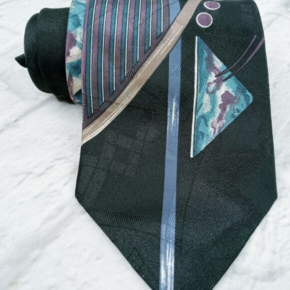 The Tie Man of Raleigh NC Neck Tie 100% Silk - Picture 1 of 4